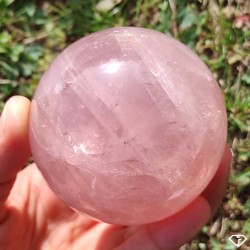 Sphere de Rose Quartz - Natural stone polished from Madagascar